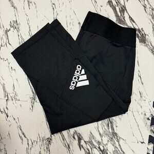 EUC - Adidas 16" approx capris. black Size L